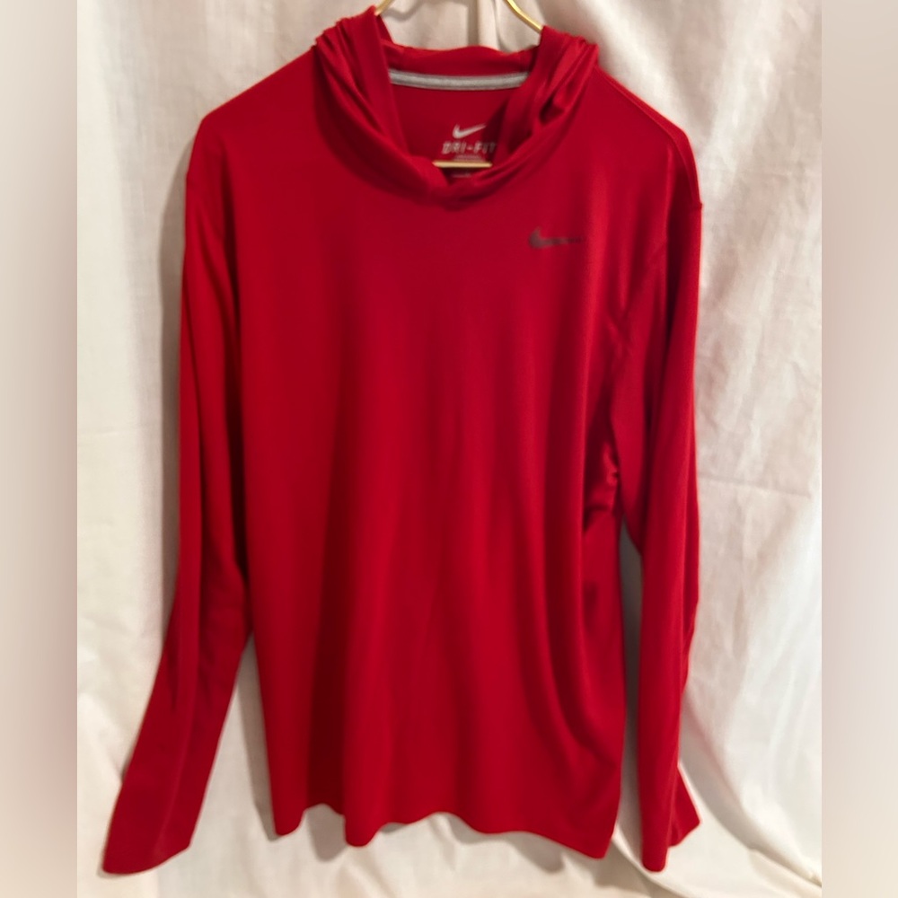 Men’s Nike long sleeve hooded T shirt